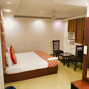 De Tark Near Igi Airport Delhi **** Нью-Дели